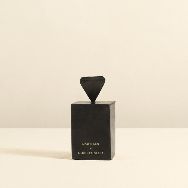 MAD et LEN x NICOLEHOLLIS Bleu Outrenoir Candle